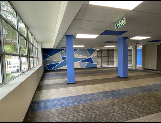 358M² OFFICE TO LET IN BRYANSTON